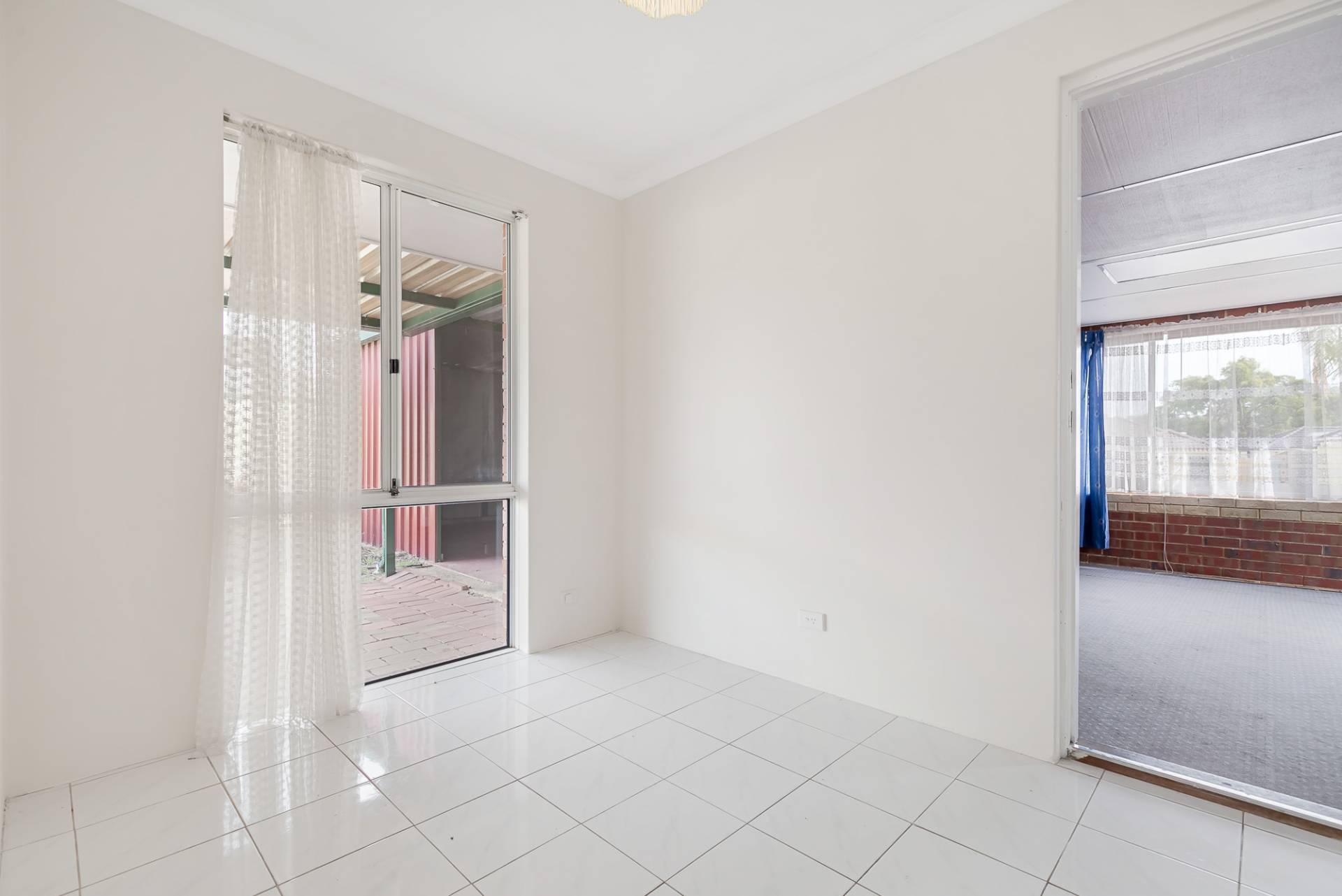 114 Hillcrest Road, Alexander Heights - Thumbnail 8