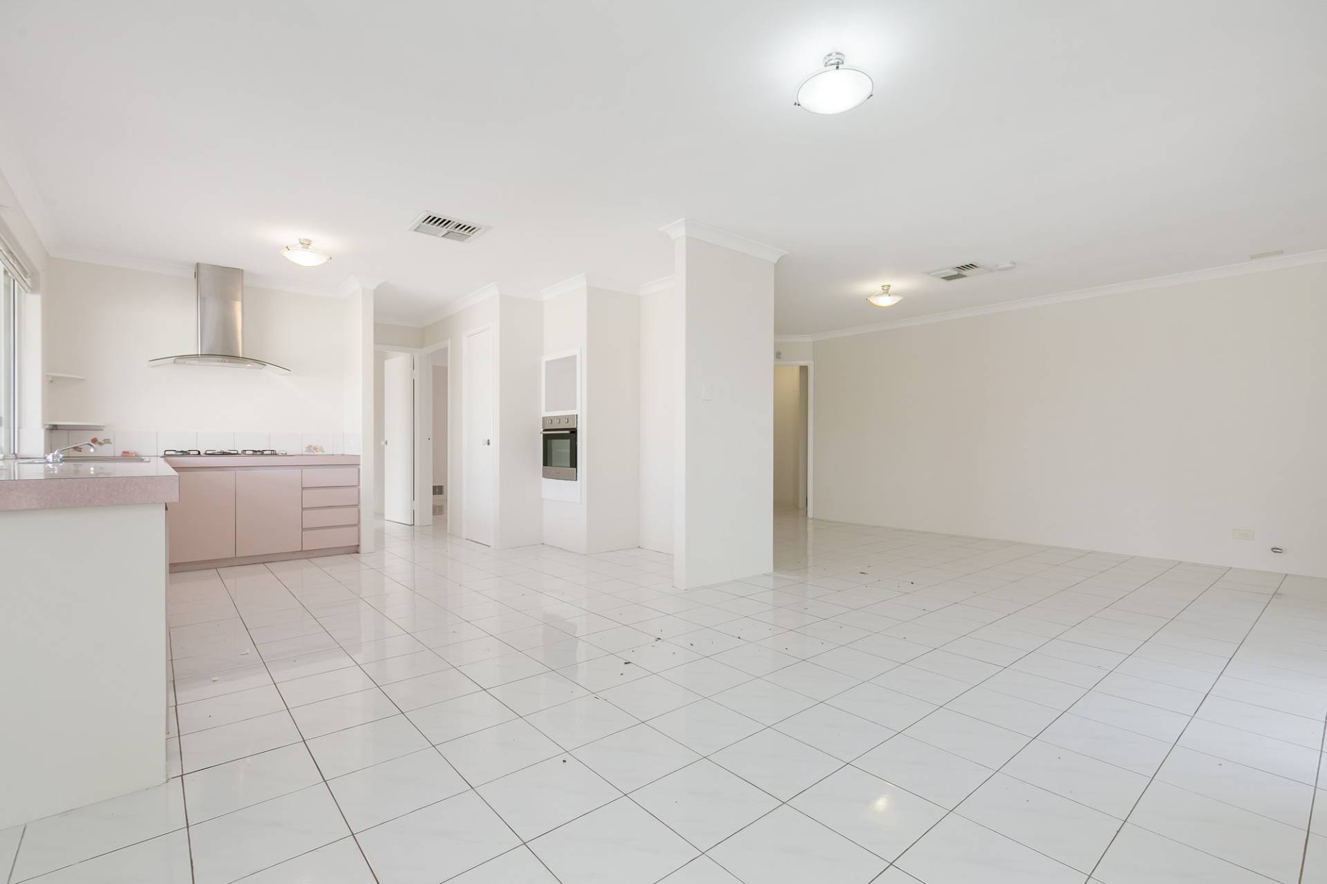 114 Hillcrest Road, Alexander Heights - Thumbnail 5