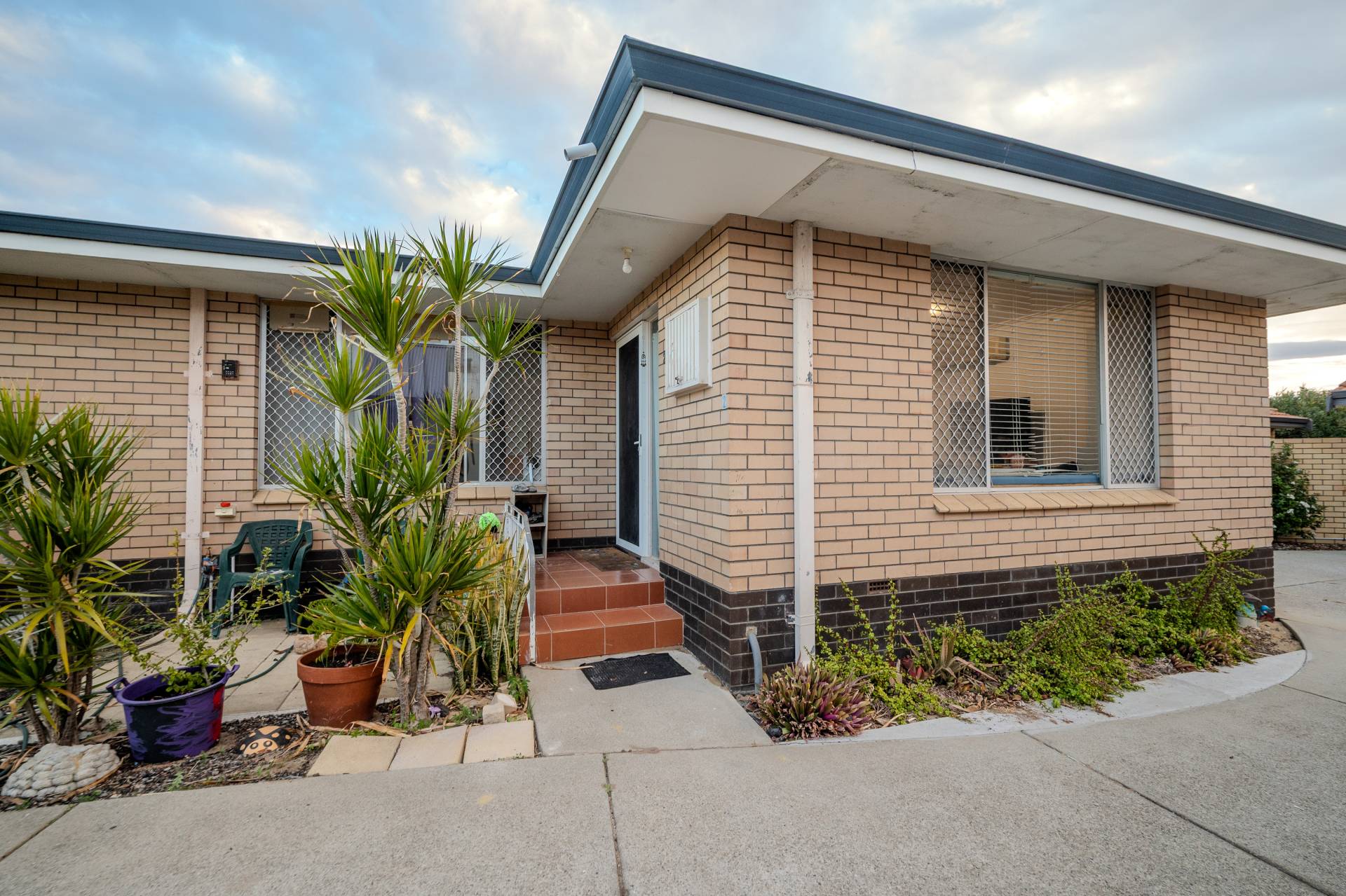 Unit 2, 215 Albert Street, Osborne Park - Image 1