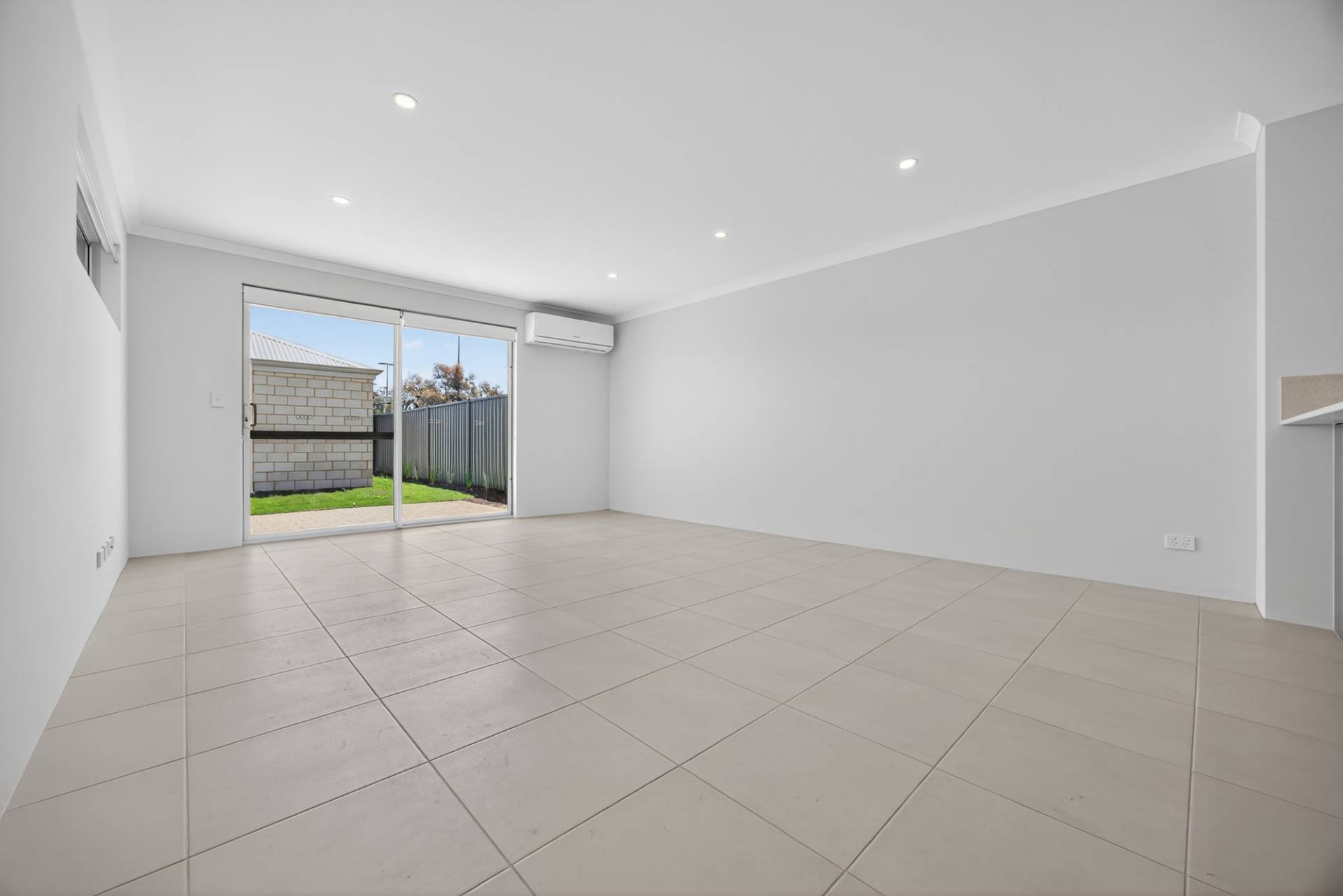 153 Badgerup Avenue, Lakelands - Thumbnail 3