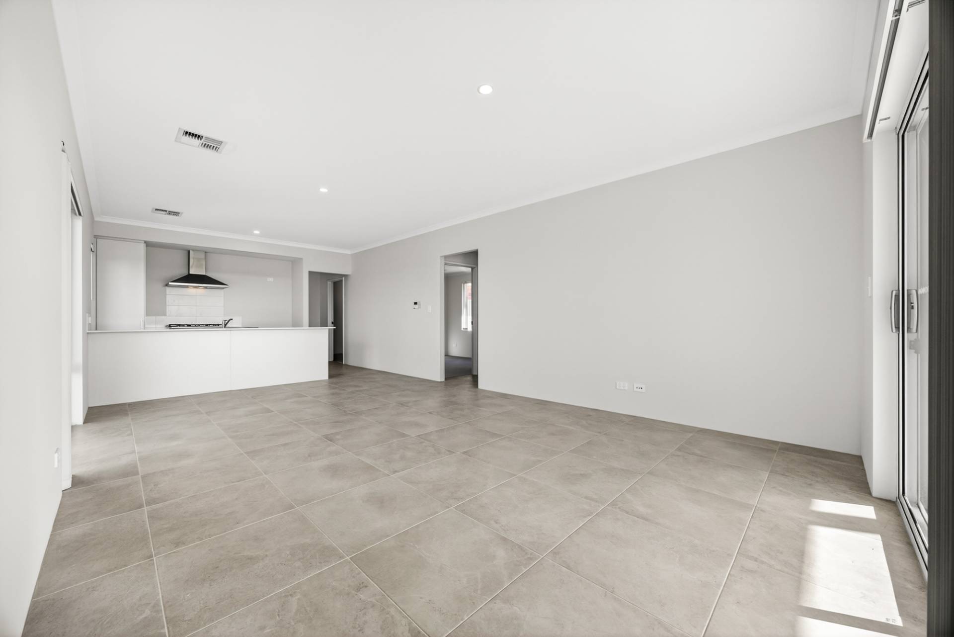 4 Feldspar Road, South Yunderup - Thumbnail 4