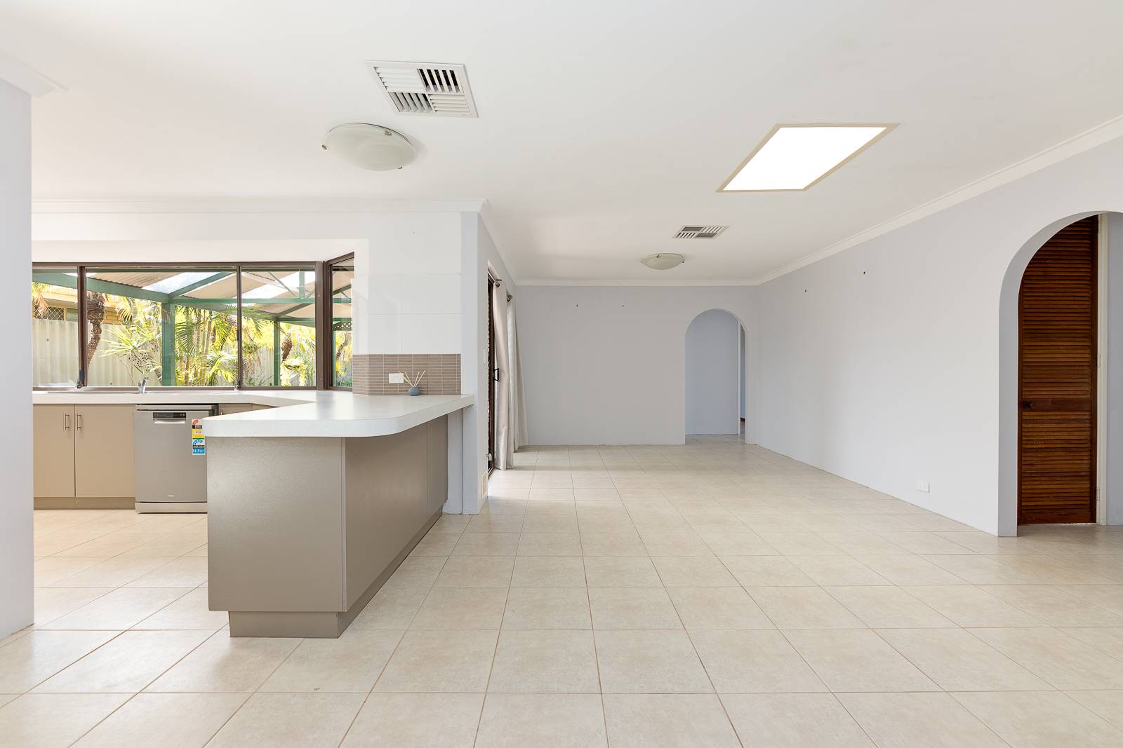 18 Bramble Way, Ballajura - Thumbnail 7