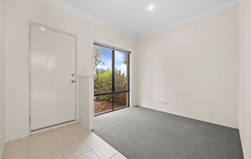 99 Rosegreen Ave, Butler - Thumbnail 4