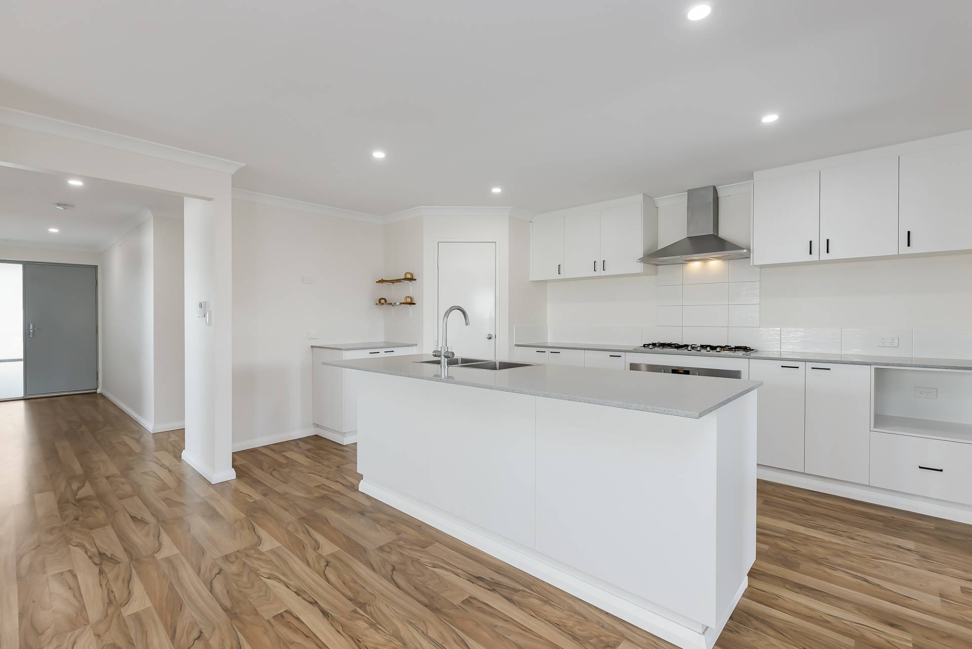 257 Marillana Drive, Golden Bay - Thumbnail 7
