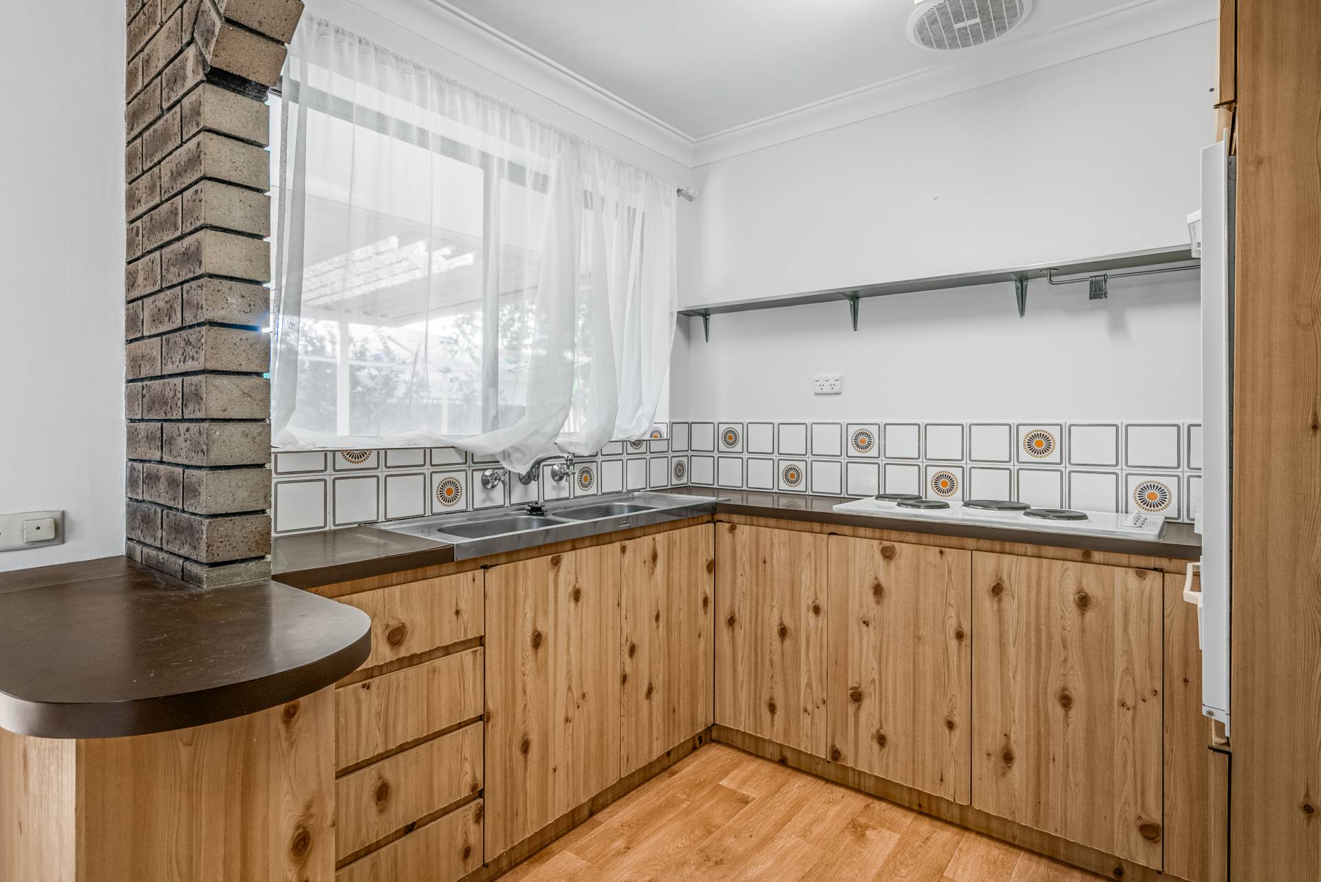 6A Lennoxtown Road, Duncraig - Thumbnail 2