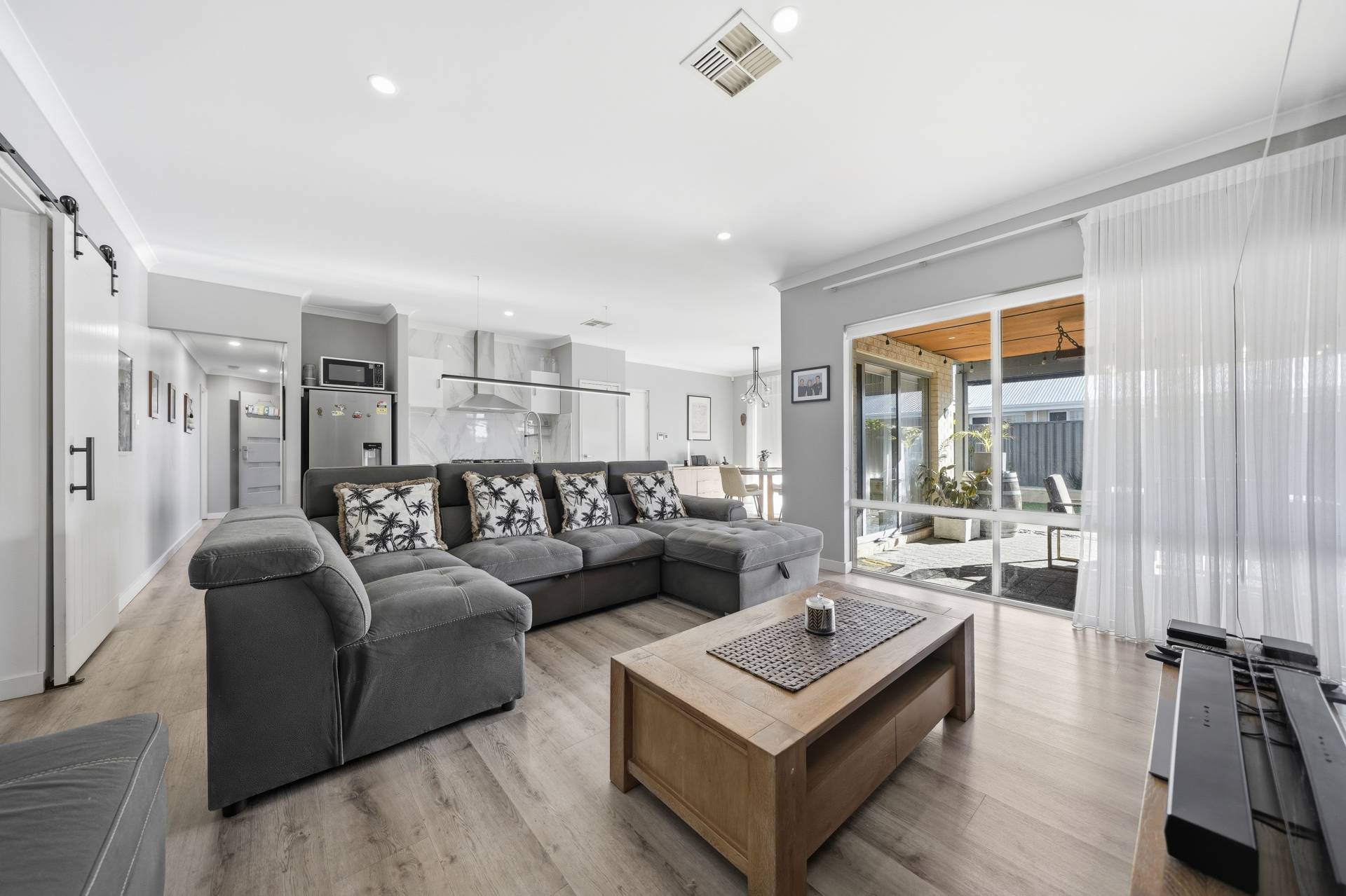 22 Moreau Drive, Ellenbrook - Thumbnail 5