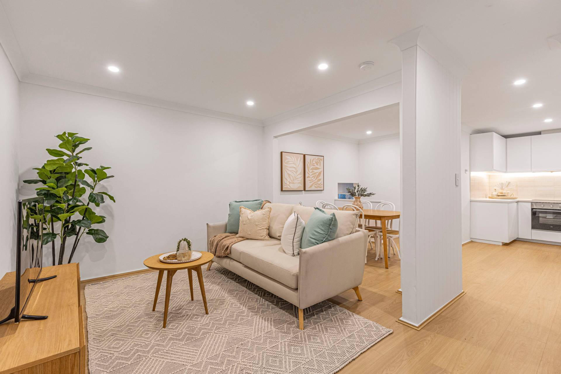 6 Rosewood Heights, Craigie - Thumbnail 2