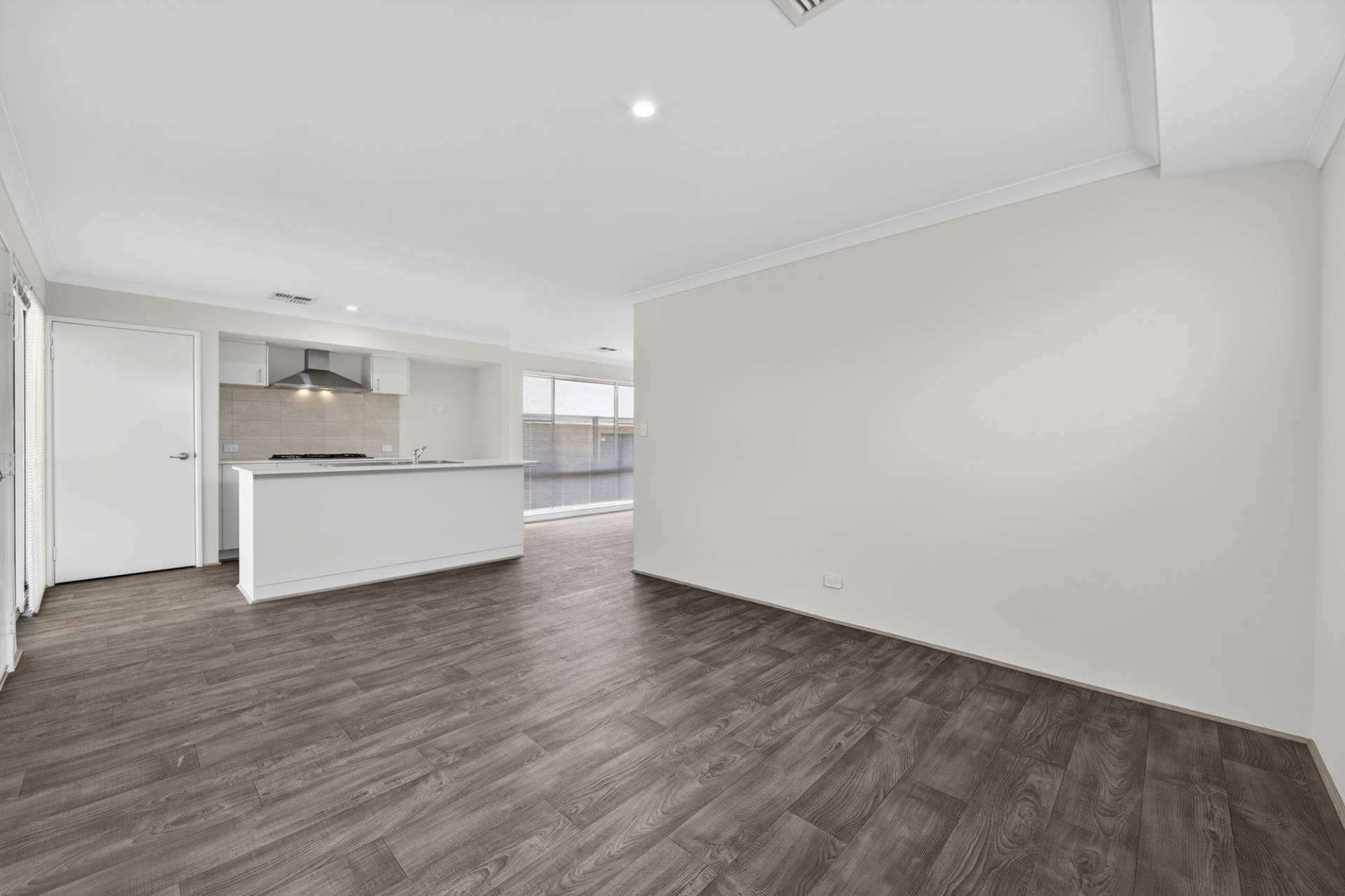 52 Haulback Boulevard, Whitby - Thumbnail 3