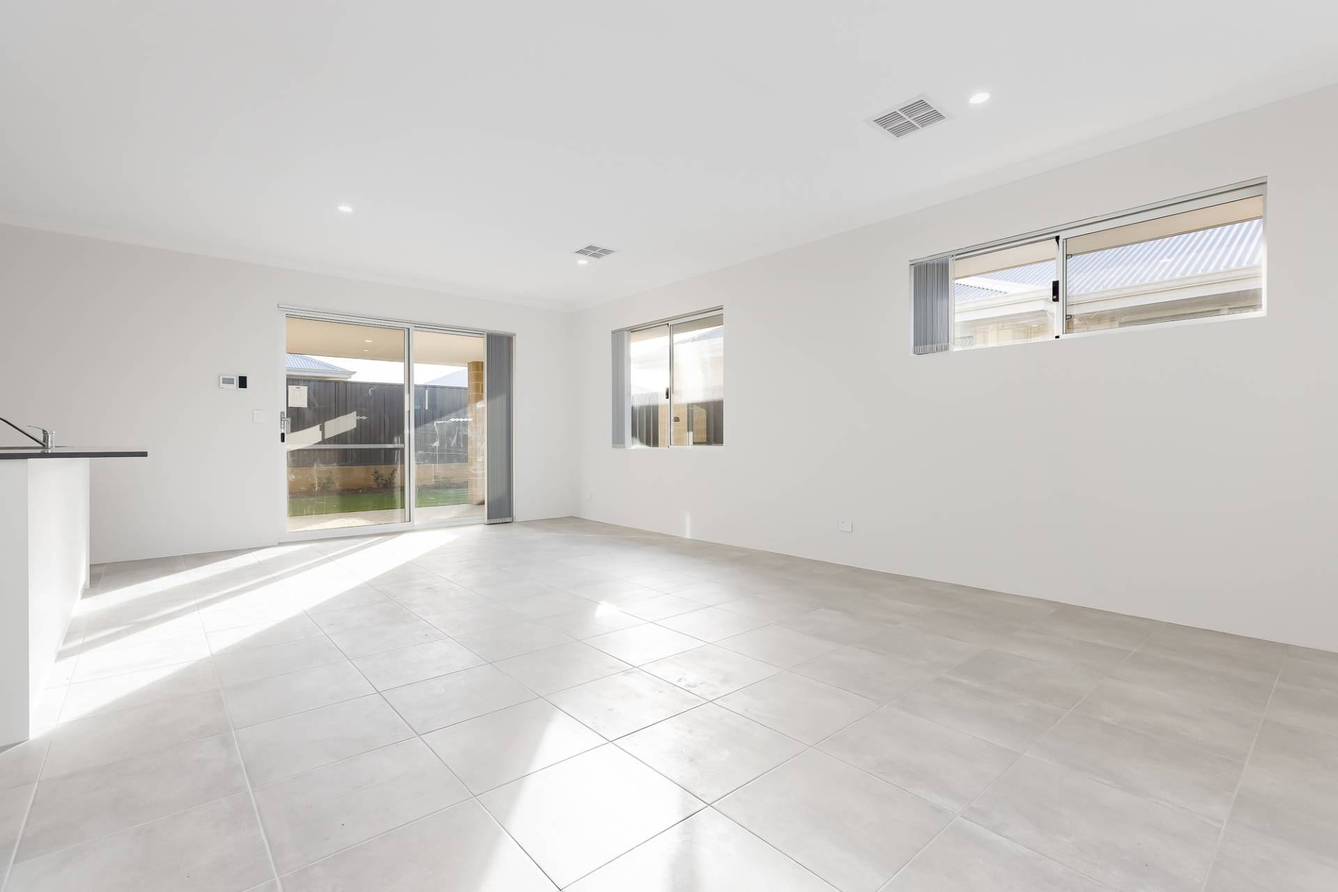 4 Bross Way, Lakelands - Thumbnail 6