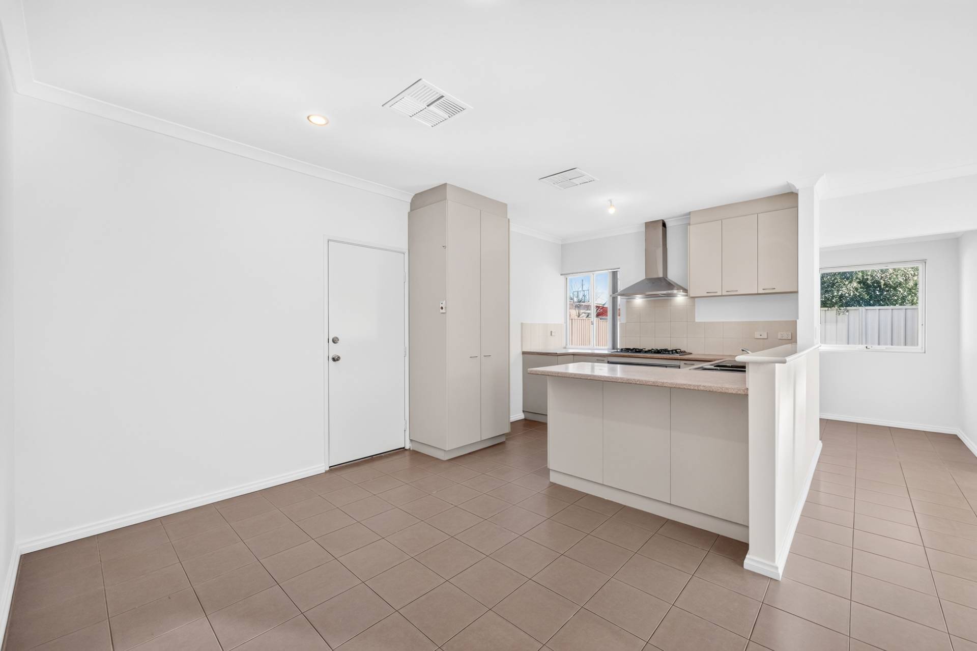 32A Halvorson Road, Morley - Thumbnail 4