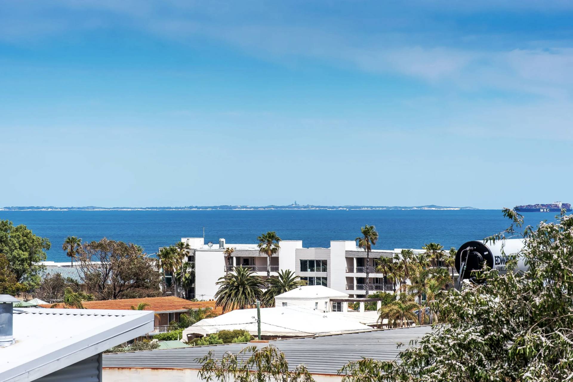 3, 6 Nautilus Place, Scarborough - Image 1