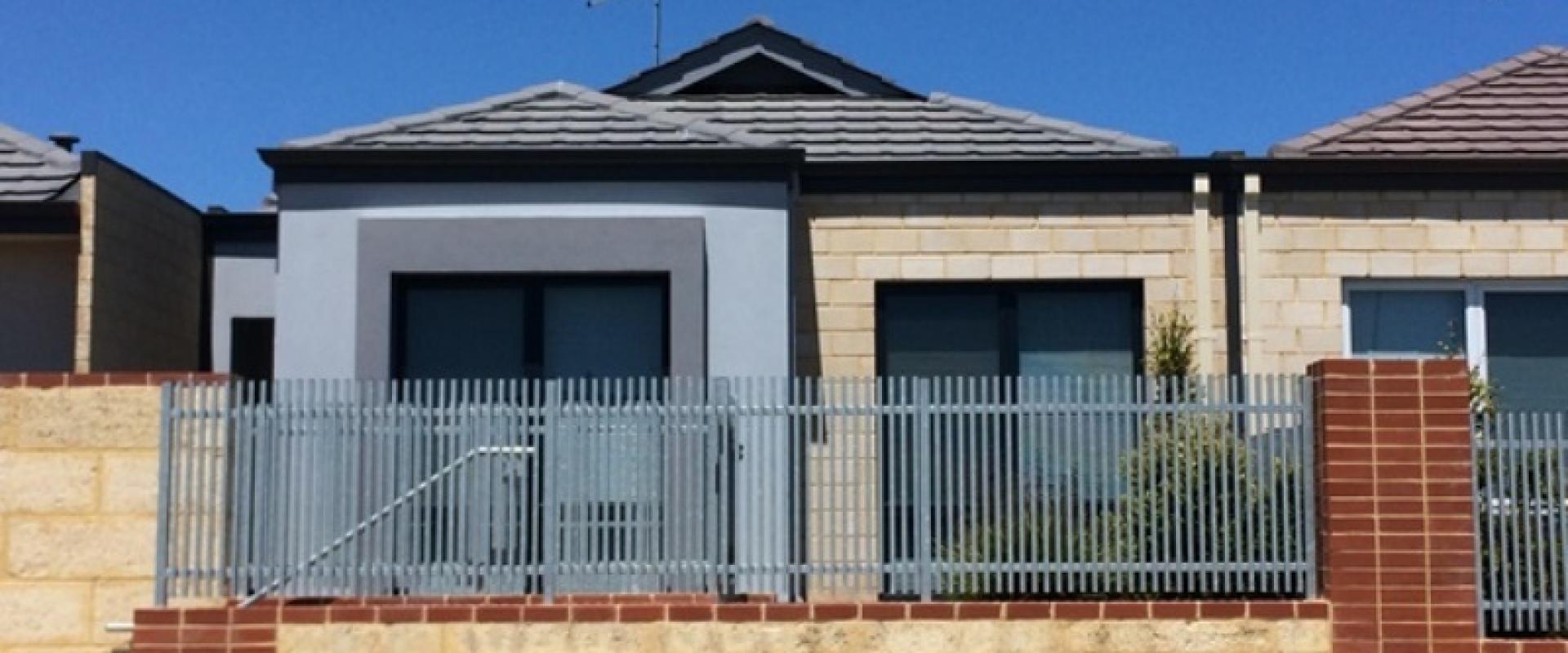 Great Home Located in Catalina Estate!