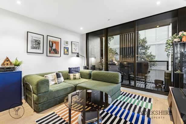 Spectacular Living