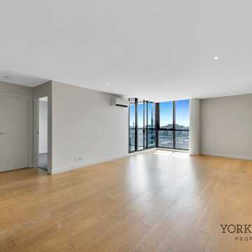 Feliks Z testimonial image