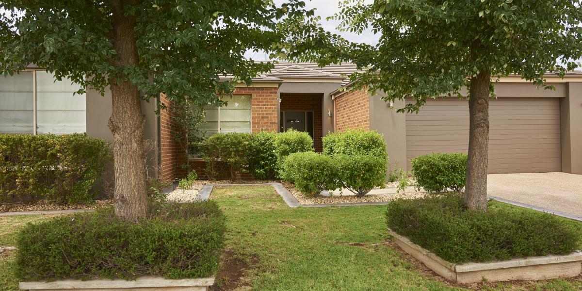 4 Bedrooms, 3 Living Areas, Central Outdoor Entertaining Area