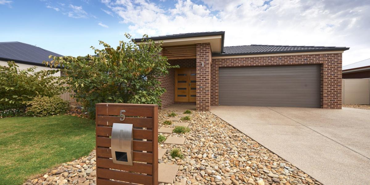 Youngs & Co Real Estate Home