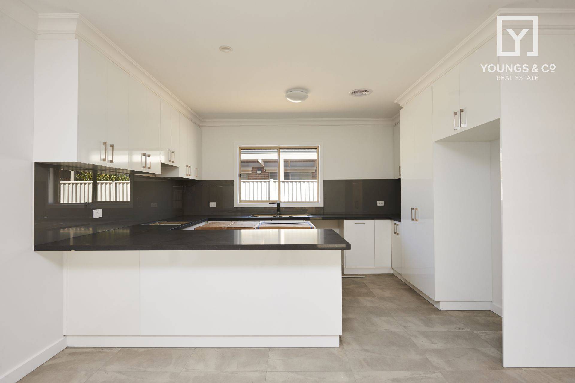 1, 23 Orr Street, Shepparton - Thumbnail 3