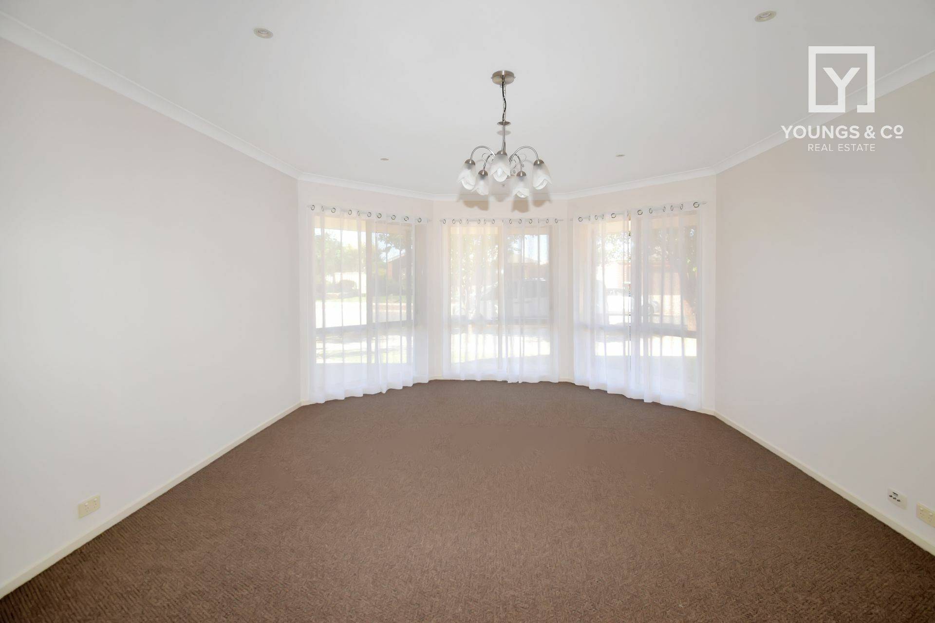 1 Windlass Ave, Mooroopna - Thumbnail 2