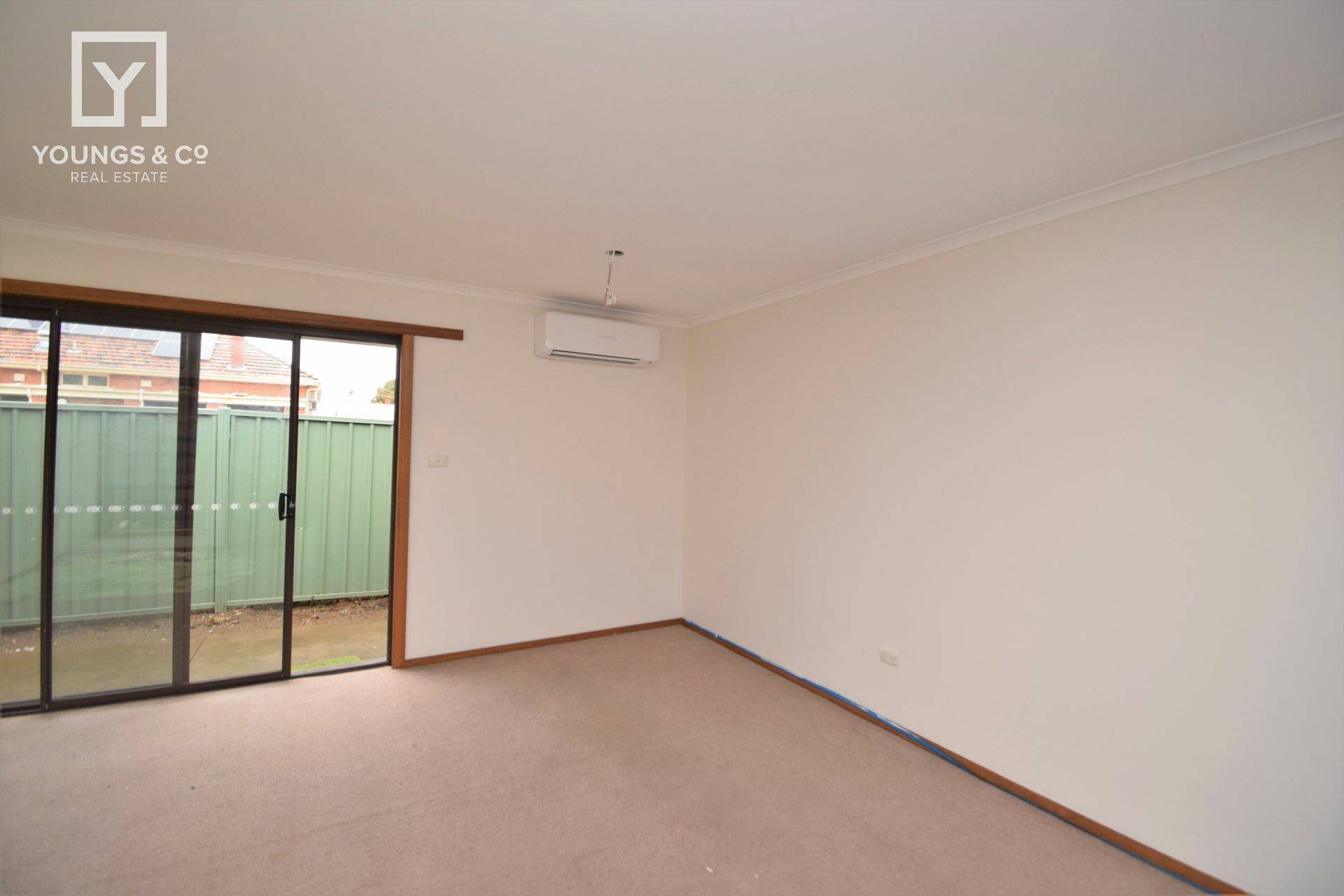 Unit 4, 98 Corio St, Shepparton - Thumbnail 2