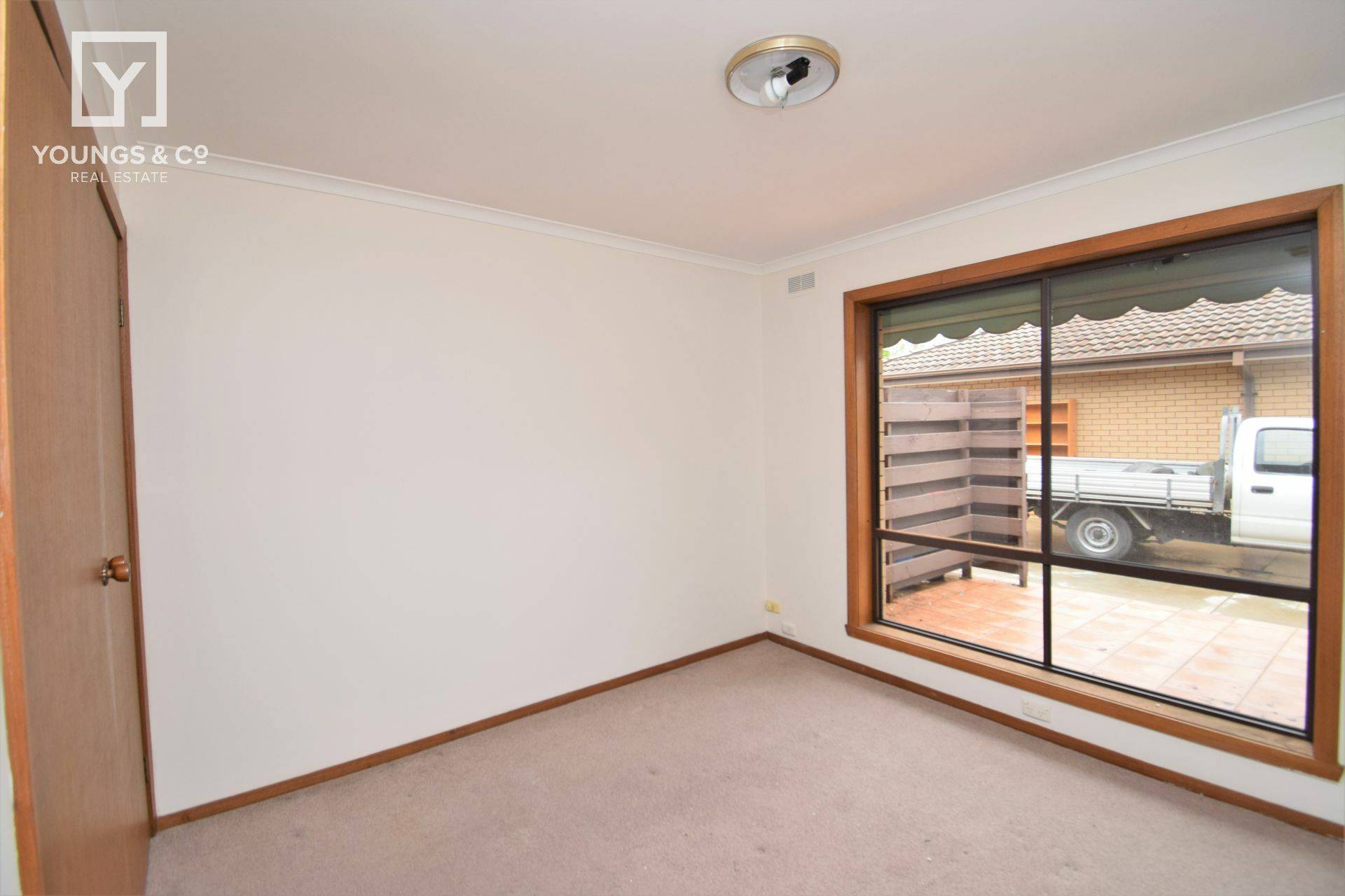 Unit 4, 98 Corio St, Shepparton - Thumbnail 3