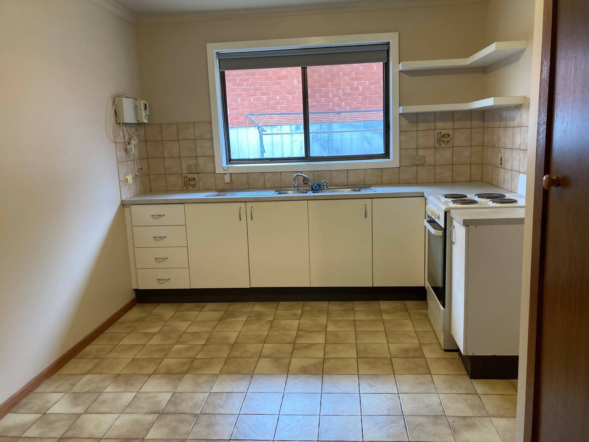 Unit 2, 39 Annerley Ave, Shepparton - Thumbnail 3