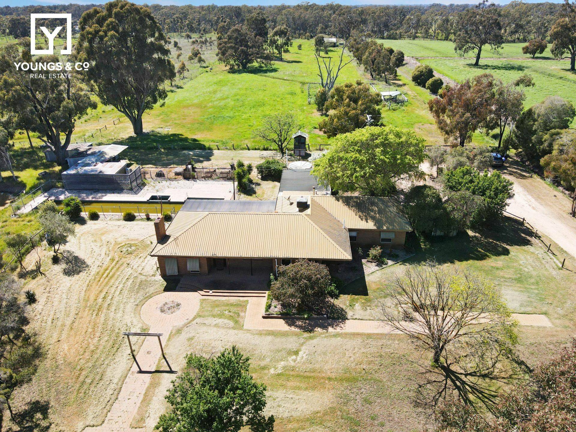 7270 Goulburn Valley Hwy, Kialla West - Image 1