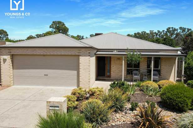 Retiree’s Dream Home – Steps from Shepparton Golf Course