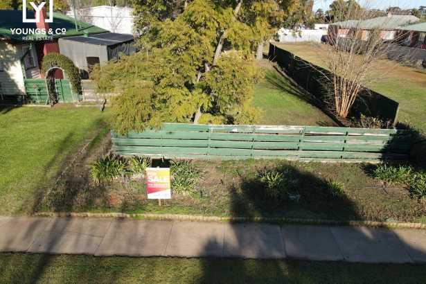 Large 932m2 Block - Central Mooroopna  + option of an adjoining 932m2 block (Total 1,864m2)