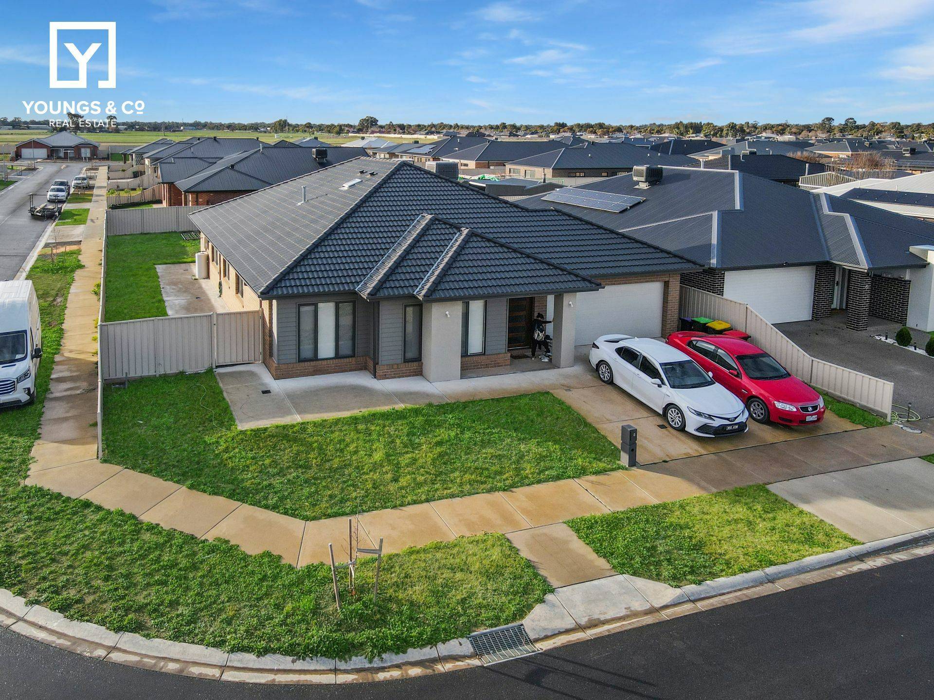 8 Weyba Ave, Kialla - Image 1