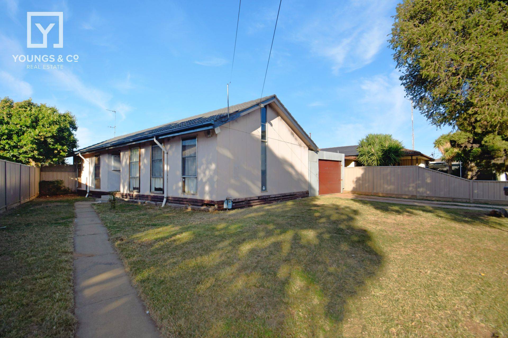 39 Stevens Crescent