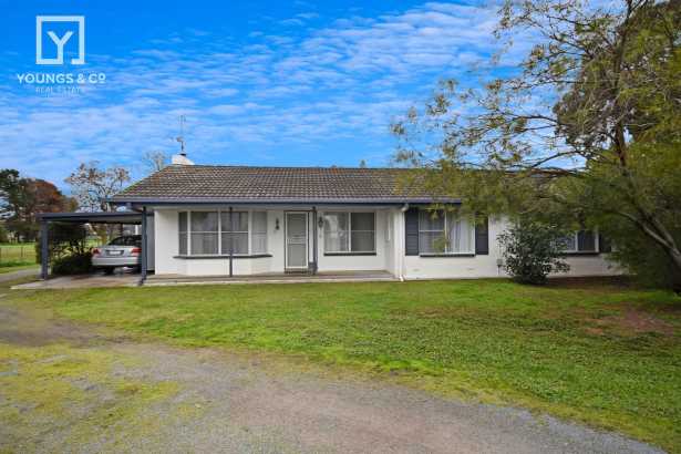 Rare One-Acre Lifestyle Property – Just Minutes from Mooroopna