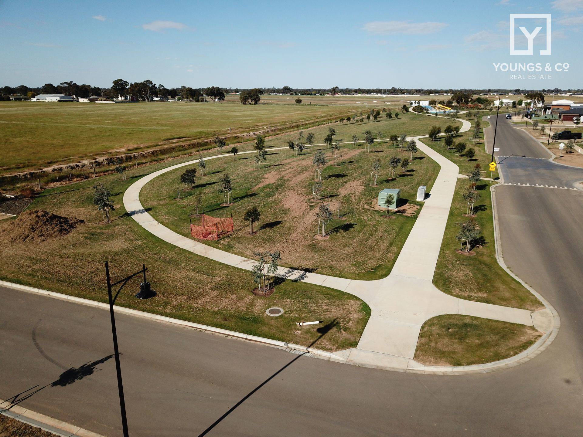 36 Cormorant Boulevard, Kialla - Thumbnail 2