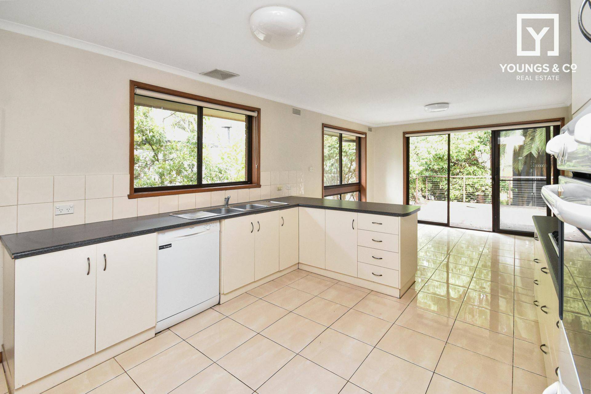 Unit 4, 6 Quinan Pde, Shepparton - Thumbnail 4