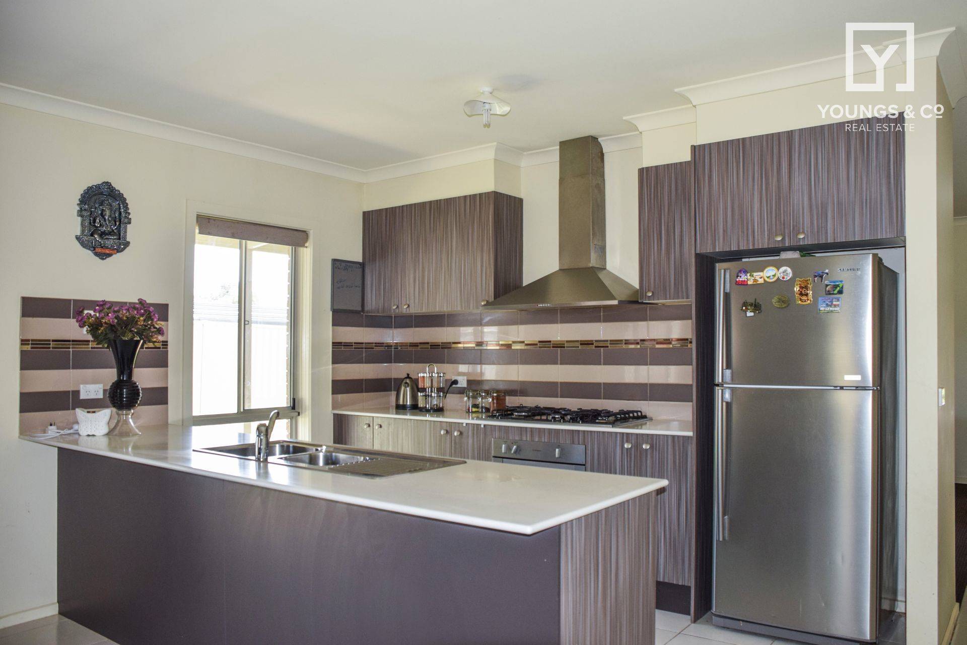 6 Sarsfield St, Shepparton - Thumbnail 2