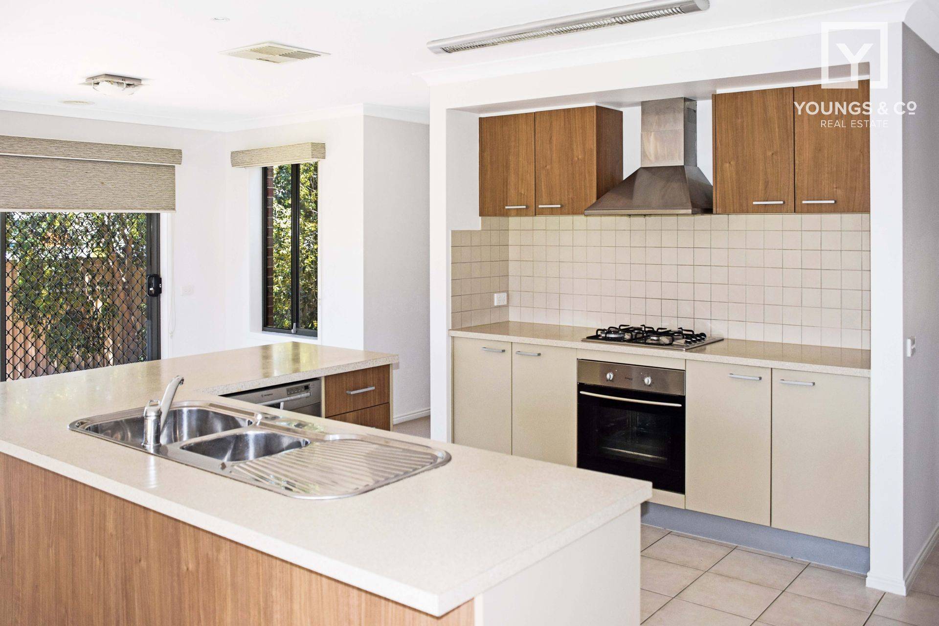 2 Greybox Way, Kialla - Thumbnail 2