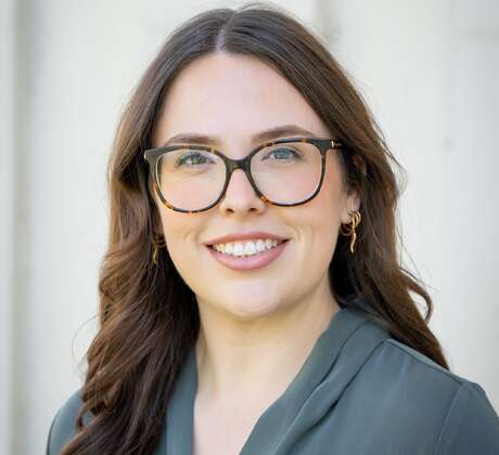 Tara Seach photo