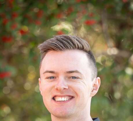 Oliver Beaumont photo