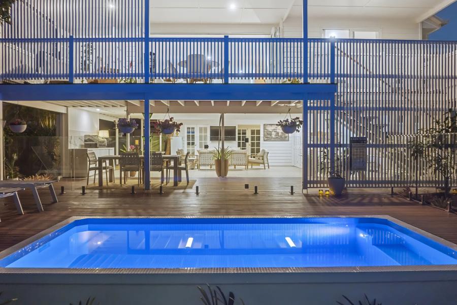 CASTAWAYS BEACH LIVING WITH A VERSATILE TWO-ROOM STUDIO