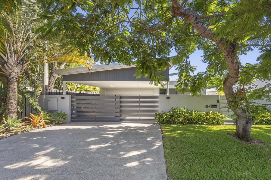 Coastal Sanctuary in the Heart of Sunshine Beach