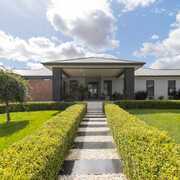 3 Little Close, Goulburn