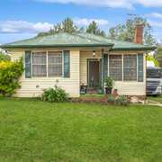 33 Wyatt Street, Goulburn