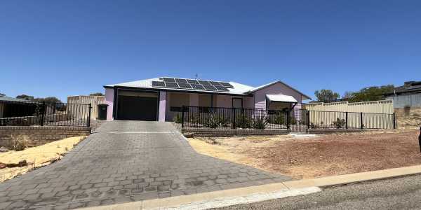 Lyn Joy Jenke & Wolfgang Alfred Jenke testimonial image