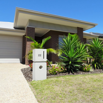 Mr & Mrs M. testimonial image