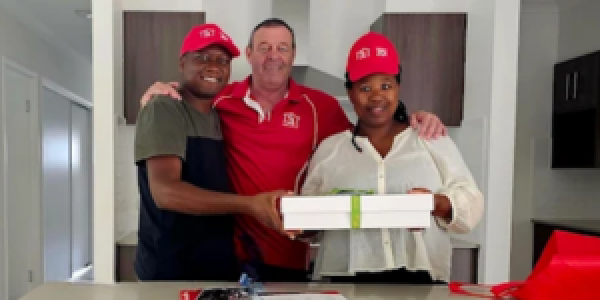 Gladys and Morrice testimonial image