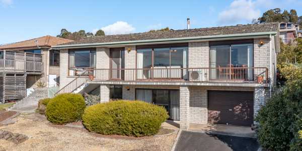 Megan Jones testimonial image