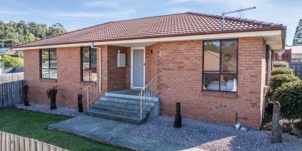 Marcus Breadmore and Brianna Bennett testimonial image