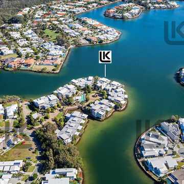 Helen and Colin Twin Waters testimonial image