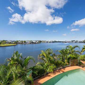 Di and Brian Twin Waters testimonial image