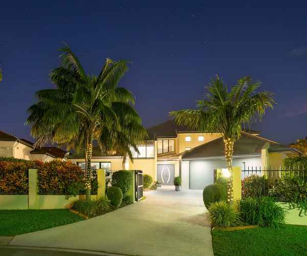 "Lydia's Market Knowledge is Outstanding".