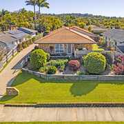 The best agent on the Sunny Coast - kind and genuine agent, a beautiful experience.